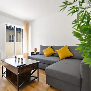 Quartier Luxembourg Free Netflix Apartment